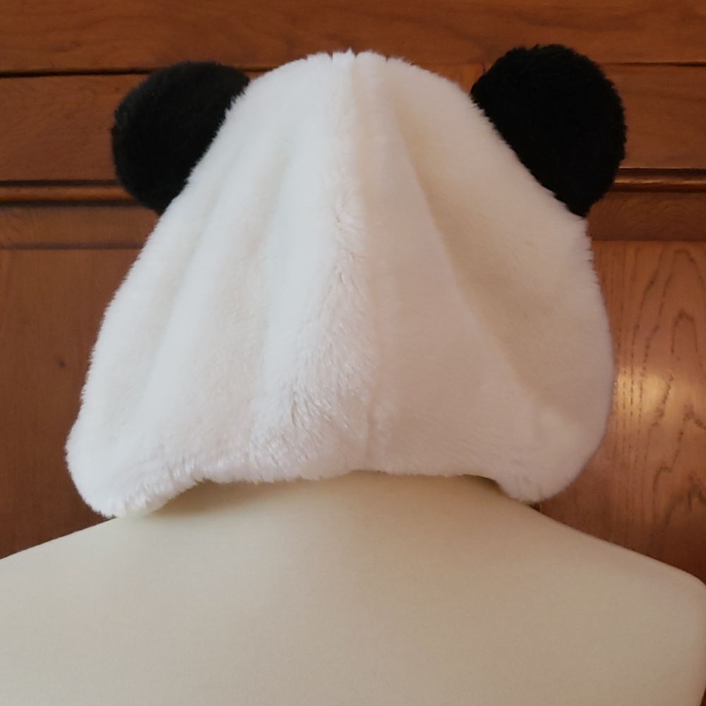 Panda Hat - Picture 3 of 4